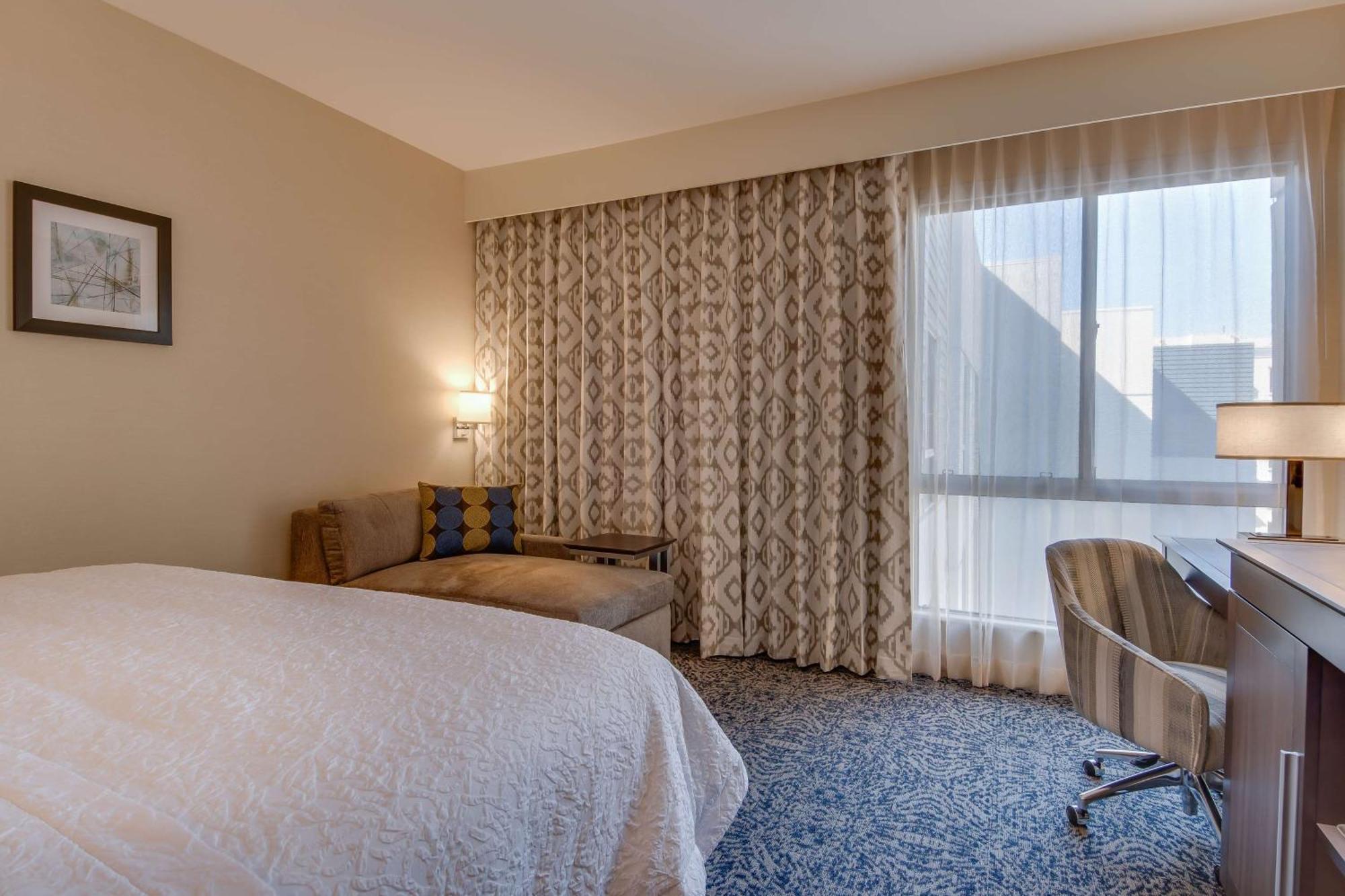 Hampton Inn&Suites Los Angeles - Glendale Extérieur photo