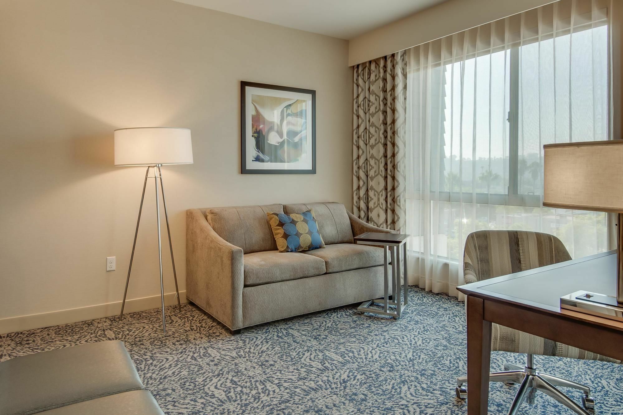 Hampton Inn&Suites Los Angeles - Glendale Extérieur photo